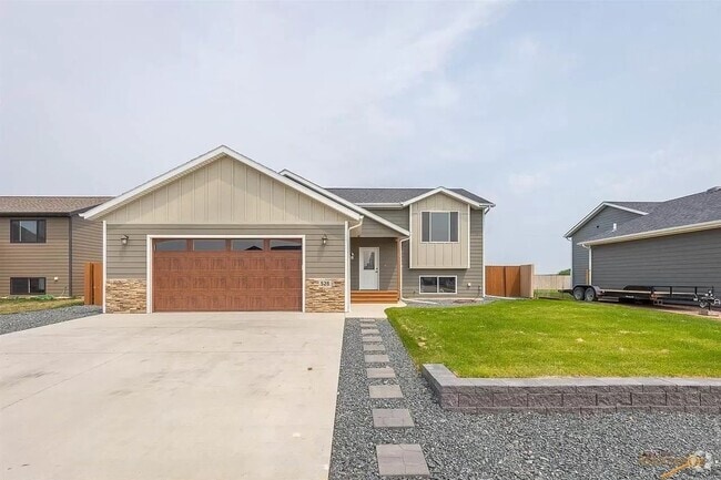 Building Photo - 528 Bull Run Dr Rental