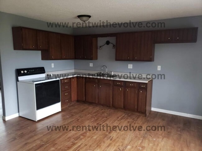 Photo - 506 Layne Dr