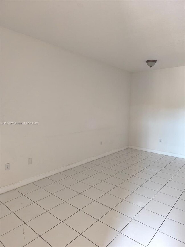 Photo - 7050 NW 177th St Unit 201-11