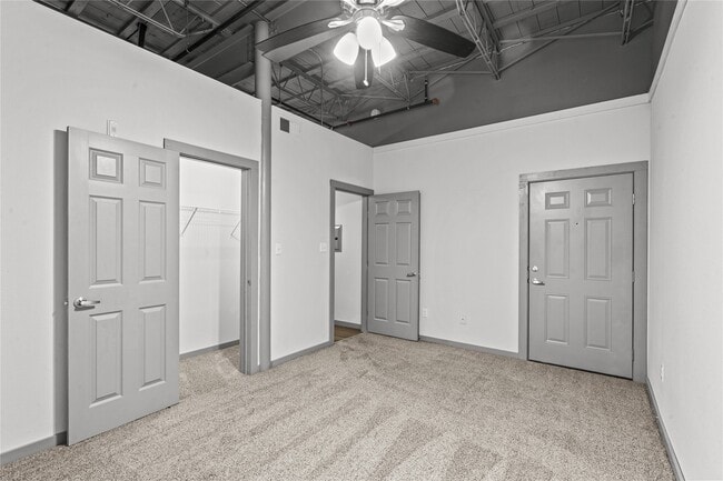 Photo - 612 W Texas Ave Unit 216