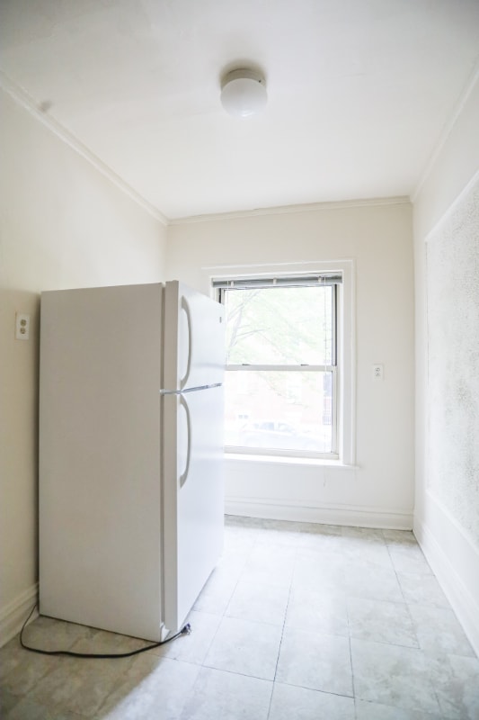 Photo - 1100 W Roscoe St Unit 4