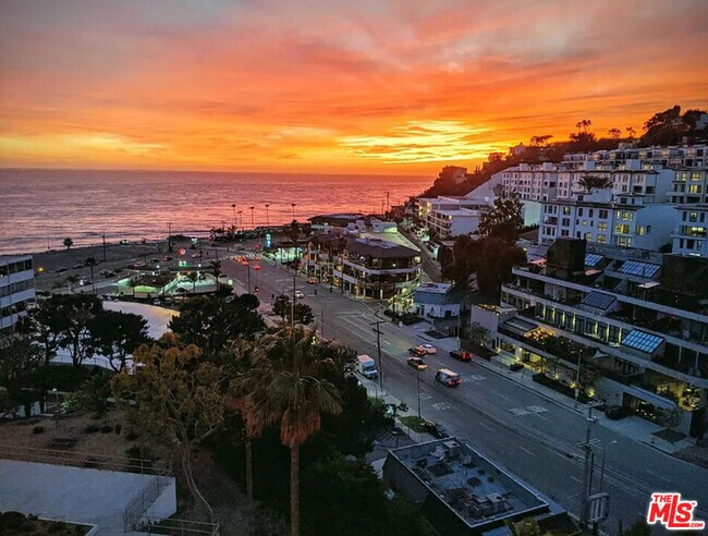 Photo - 17352 Sunset Blvd Unit 605-D