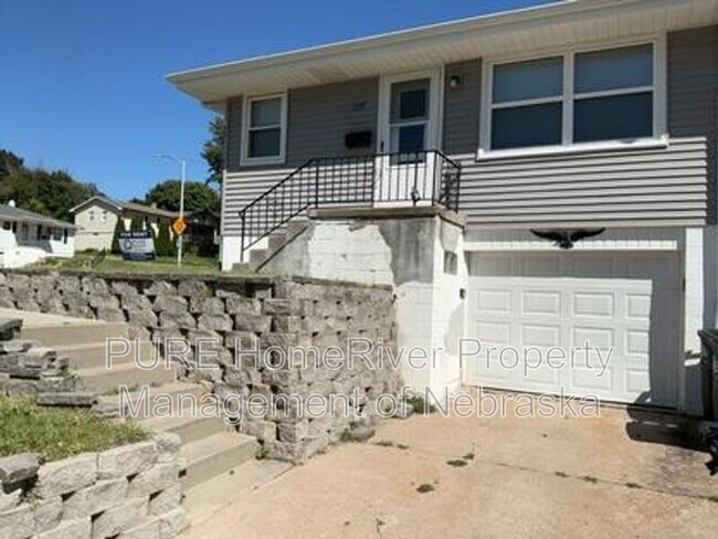 Photo - 3107 S 44th St