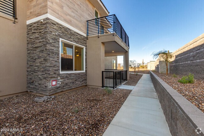 Building Photo - 2121 Sonoran Desert Dr Rental