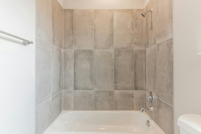 Photo - 120 Peruna Dr