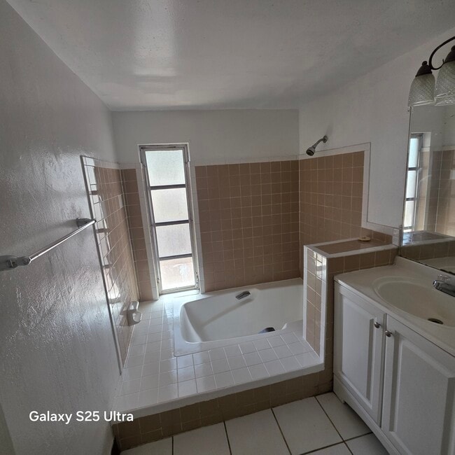 Photo - 3302 Bainbridge Dr