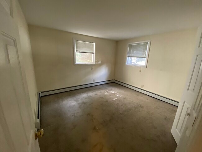 17 Glenwood Ave