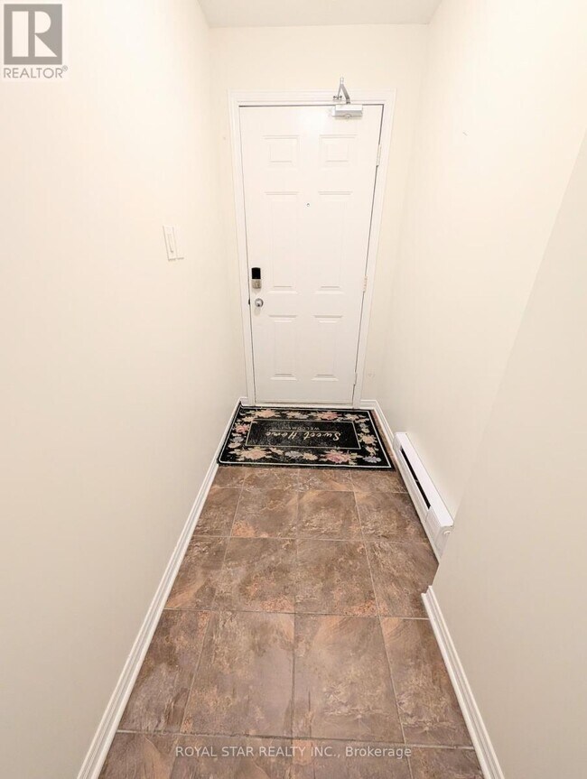 Photo - 241 Keltie Private