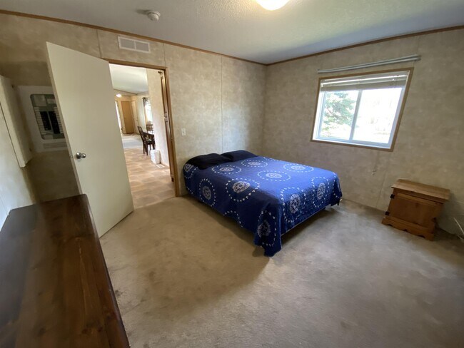 Photo - 920-121 121 Ave Unit Trailer