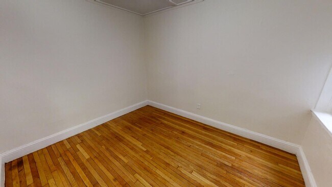 Photo - 11 Park Dr Unit #3