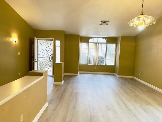 Photo - 5203 Autumn Sky Rd