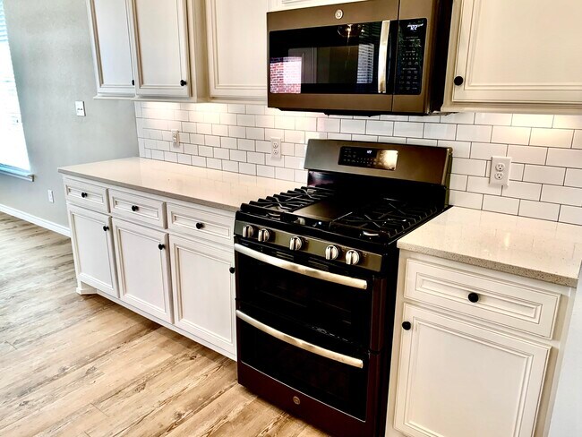 Photo - 9609 Hyden Ave