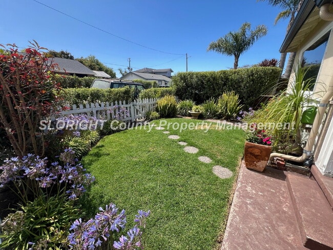 AVAILABLE OCTOBER- Charming Shell Beach Home - 2 Bed / 1 Bath