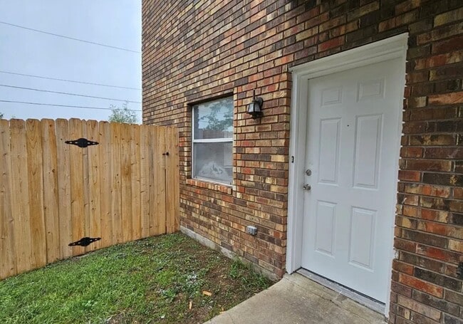 Building Photo - 506 Alpine St Unit C