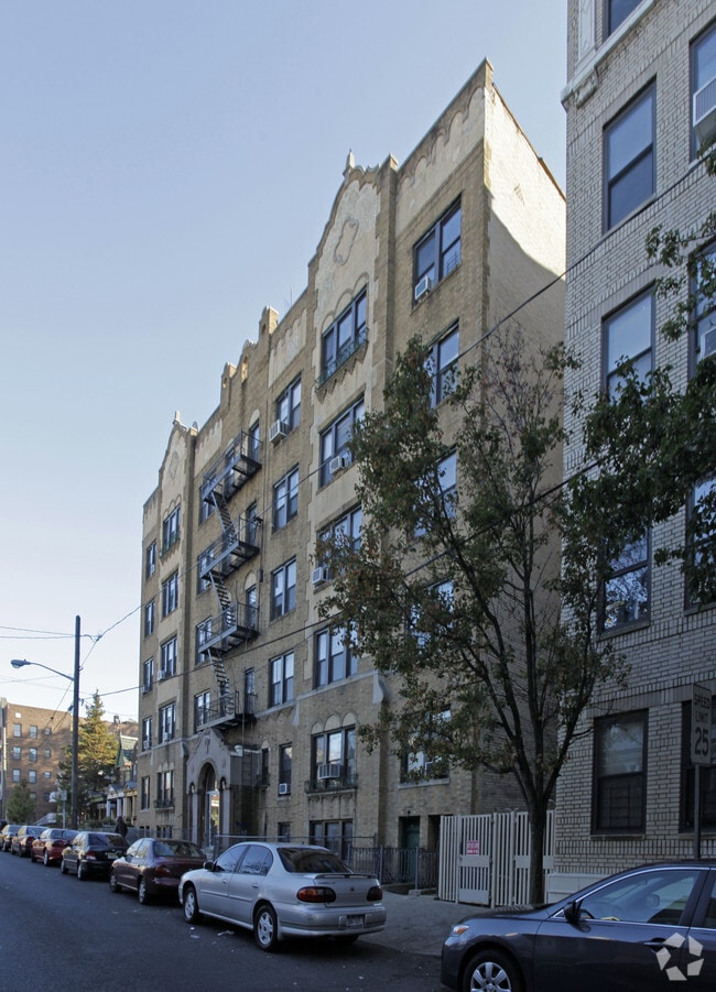 115 Fairview Ave - 115 Fairview Ave