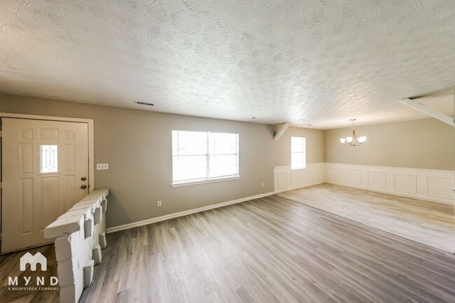 Photo - 2110 Vicki Dr