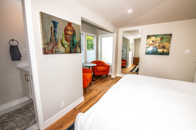 Photo - 1658 Lower Grand Ave