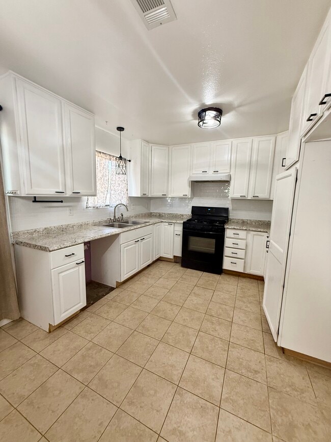 Photo - 10729 E Ave R 10 House