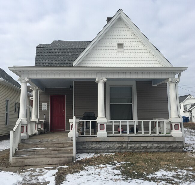 1027 S 4th St Apartments For Rent in Terre Haute, IN