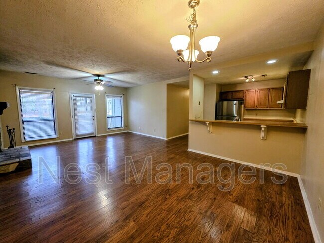 Photo - 1861 Tryon Dr Unit 3