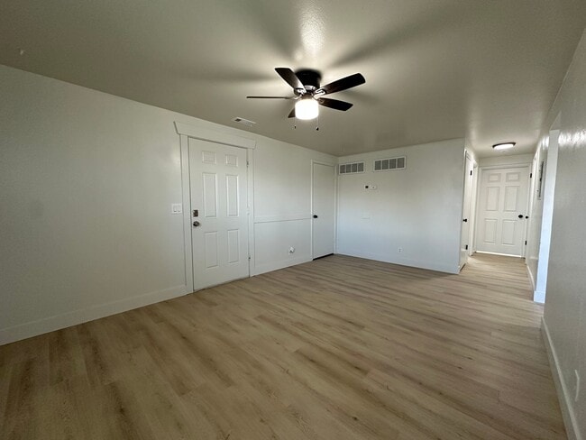 Photo - 1821 Parkway Blvd Unit #1