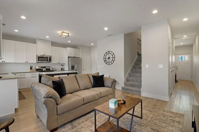 Building Photo - 28415 Torch Pkwy