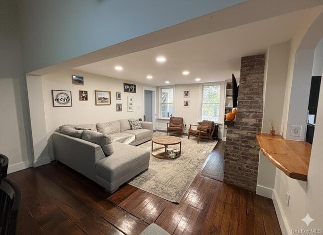 Photo - 269 Old Rte 304