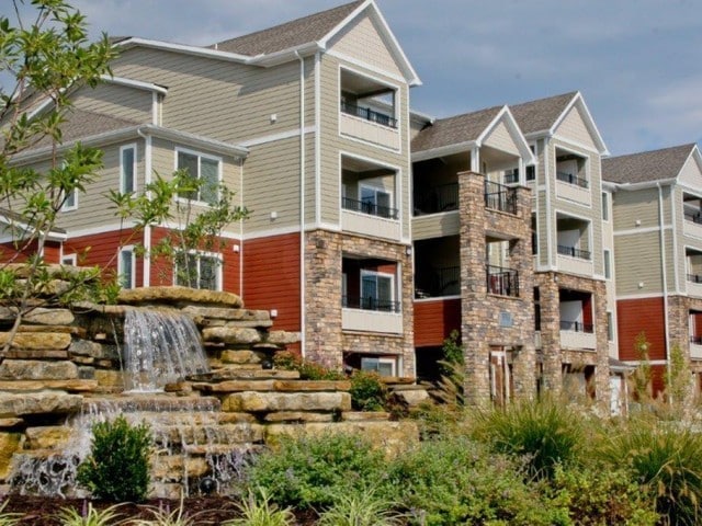 Steeplechase Apartments Kansas City