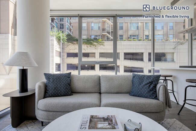 8 E Huron St Unit SI FL9-ID972