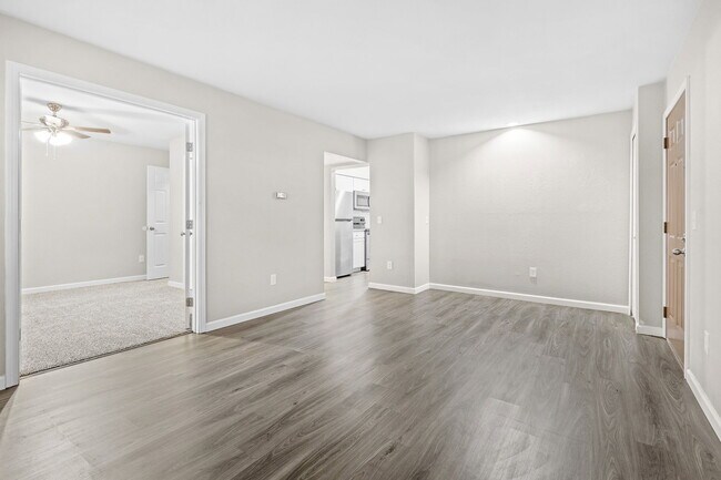 Photo - 2108 Stirrup Ln Unit H104