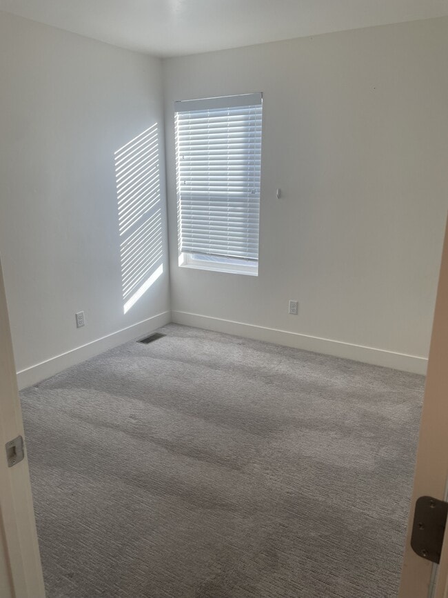 Photo - 3351 Kathaway Ln