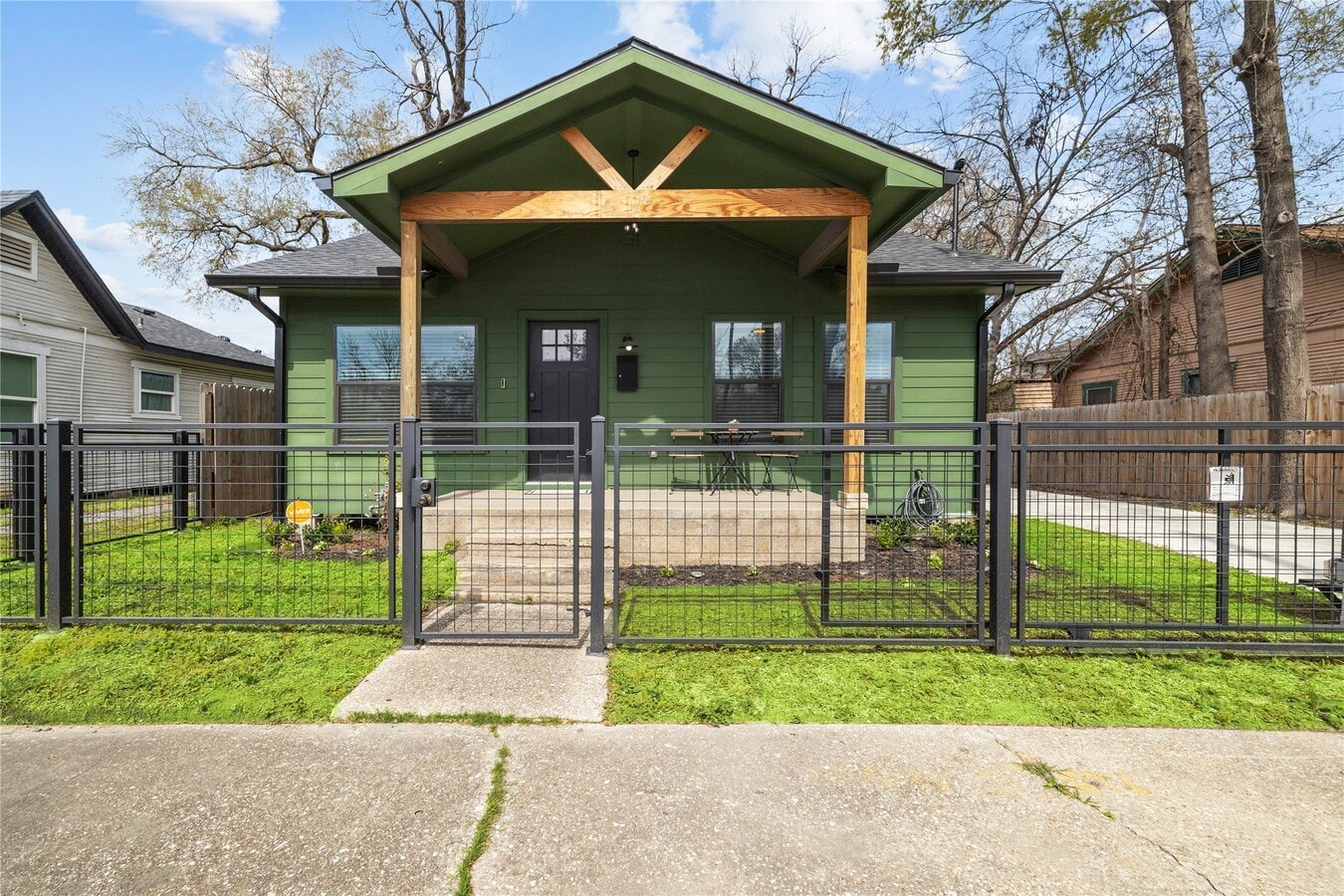 Photo - 4603 Farmer St