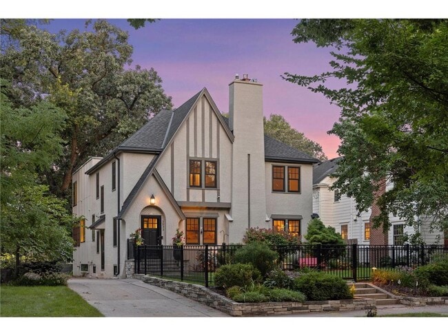 Photo - 3933 Zenith Ave S