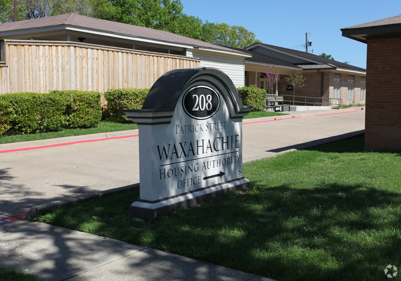 Photo - Waxahachie Housing Authority