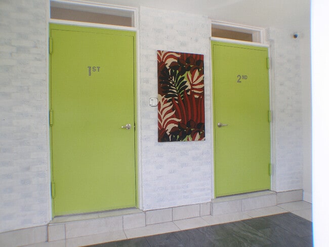 Photo - 550 E Washington Ln Unidad 2nd