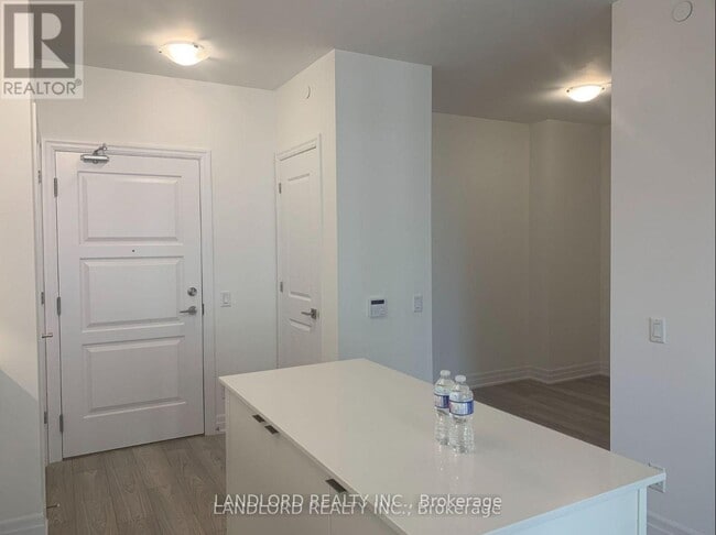 Photo - 36 Elm Dr W Unit 703
