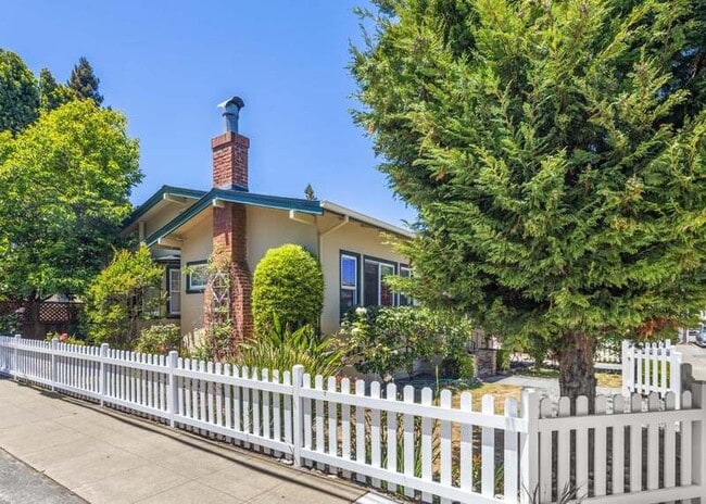 Photo - 303 Highland Ave