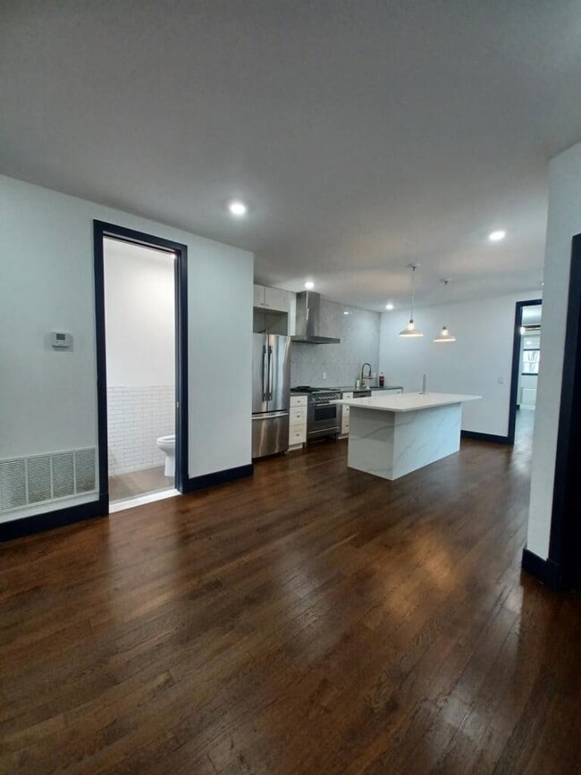 Photo - 245 Summit Ave Unidad 1