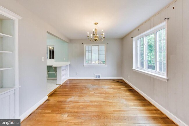 Photo - 7215 Normandy Ln