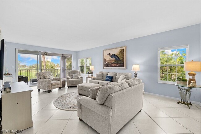 4140 Bayhead Dr Unit 106
