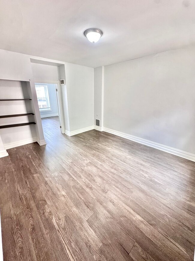 Photo - 1410 W Turner St Unit 2nd Floor