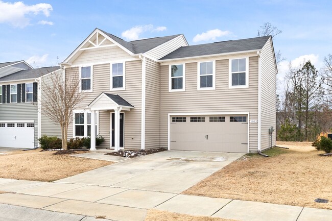 Building Photo - 4 Bed, 2.5 Bath, 2 Car Garage Near Everything in Durham!