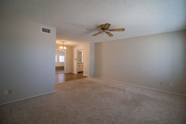 Photo - Nice 2 bedroom 1.5 bath in a nicely locate...