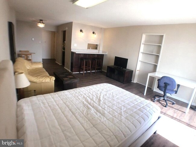 Photo - 118 Monroe St Unit 1311