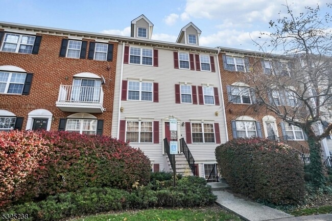 Photo - 100 Callahan Ct