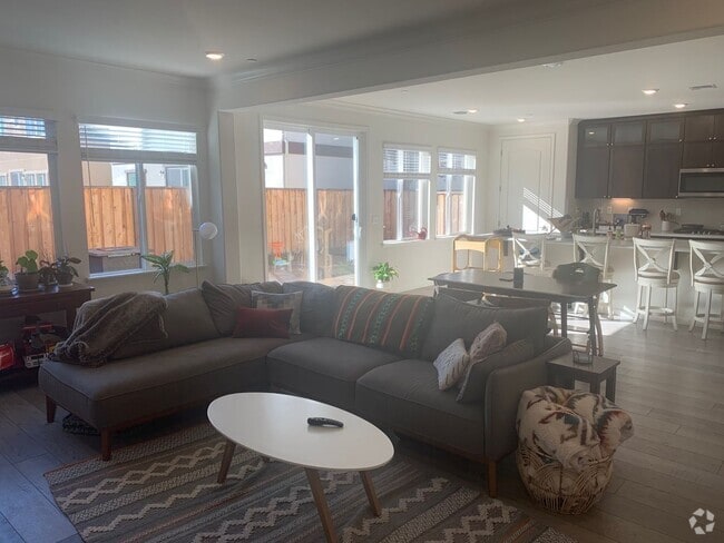 Building Photo - Beautiful K Section House Available Soon!