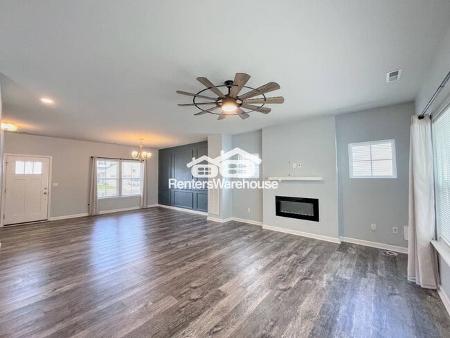 Photo - 155 American Wy