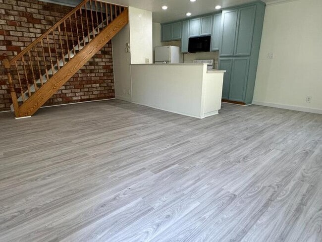 Photo - Beautiful updated 2 Bedroom 1 Bathroom Located in Sacramento