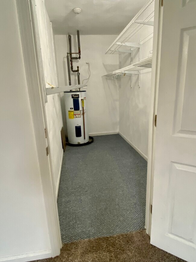 Photo - 200 Manville Hill Rd Unidad 107