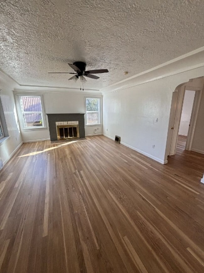 Photo - 229 Cherry St
